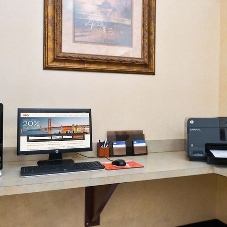 Holiday Inn Express Hotel & Suites Abilene Mall South By Ihg Екстериор снимка