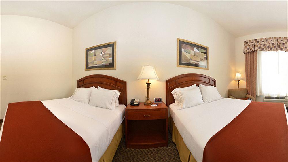 Holiday Inn Express Hotel & Suites Abilene Mall South By Ihg Екстериор снимка